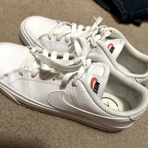 NIKE COURT LEGACY ALL WHITE SIZE 8